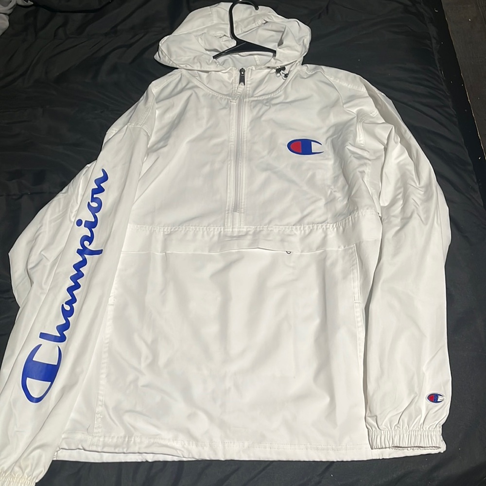 White champion hoodie size medium